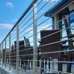 Quality SS316 Material Exterior hand railing systems with solid rod design for sale