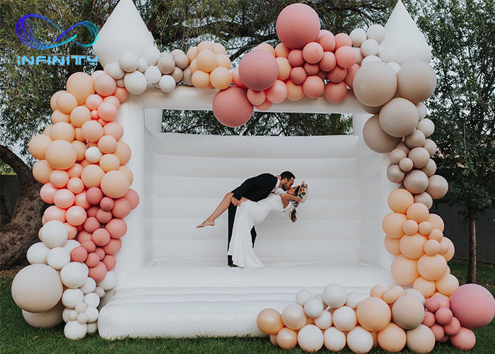 Quality 0.55mm PVC Tarpaulin Inflatable Wedding Bouncer Inflatable White Wedding Bounce House for sale