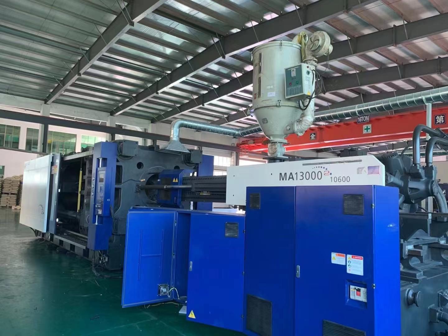Buy Haitian 1300ton Used Plastic Injection Moulding Machine 120mm Screw Diameter at wholesale prices