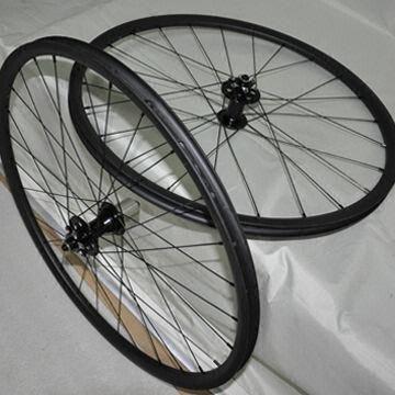 Quality 26er MTB Bicycle Carbon Wheel Set, Durable, Efficient and Lightweight for sale