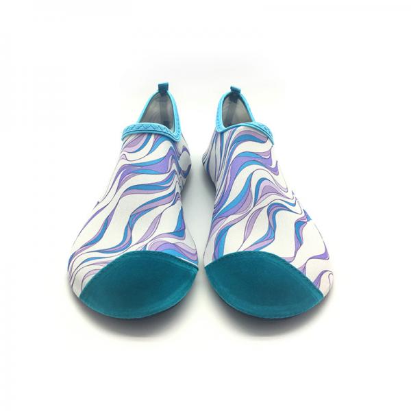 Buy Outdoor Fashionable Water Shoes For Swimming Pools Rock Socks Water Shoes at wholesale prices