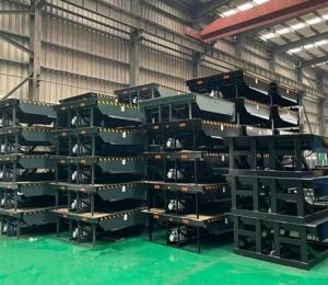 Quality High Efficiency Hydraulic Dock Leveler , Loading Dock Ramps Three Phrase for sale