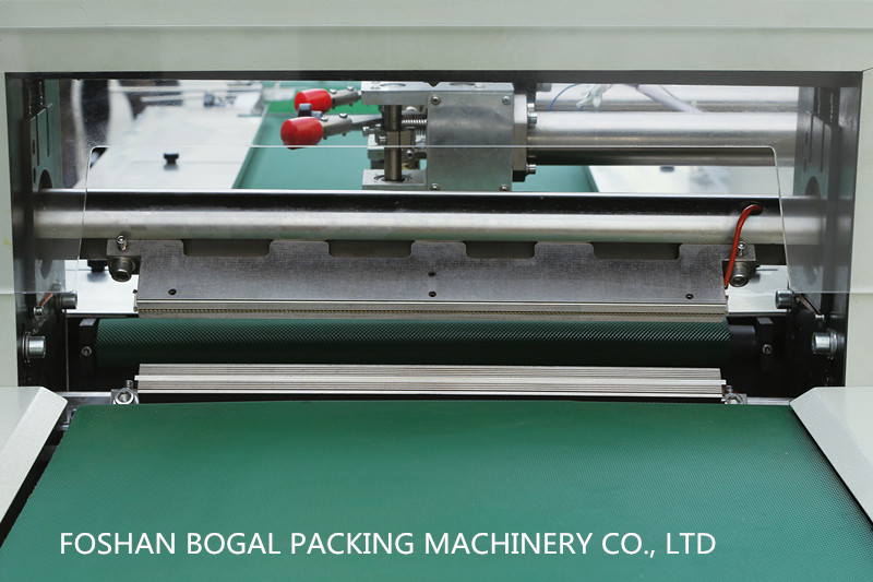 Quality Multi-Function Rotary Pillow A4 Paper Magazine Stationery Packaging Machine BG-600XD for sale