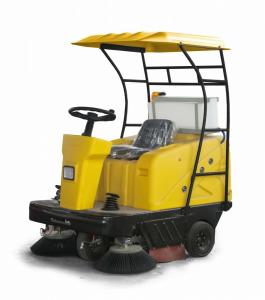 Quality C200 leaf sweeper vehicle , rubbish Compact sweeper for sale
