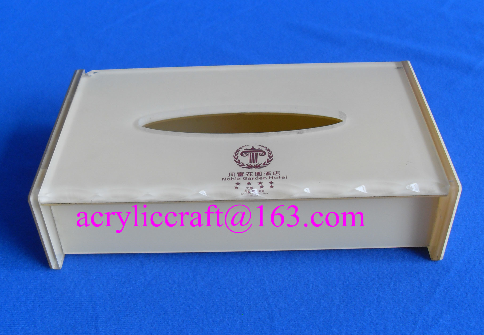 Quality High quality white acrylic tissue holder promotional napkin box made in China for sale