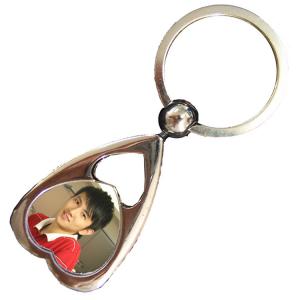 Quality Heart Shaped Personalized Metal Keychains Custom Crafts Souvenir Gift for sale