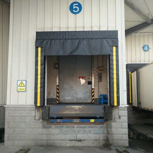 Quality High Efficiency High Resilient Loading Dock Seals Galvanzied Steel Frame for sale
