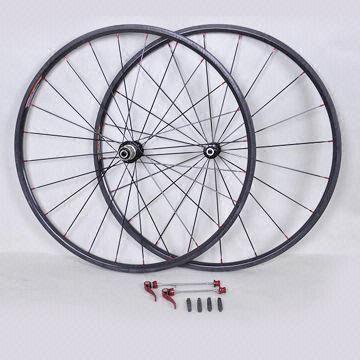 Quality 20mm Deep Carbon Tubular Wheelset, 700c Carbon Wheel, Durable and Reliable for sale