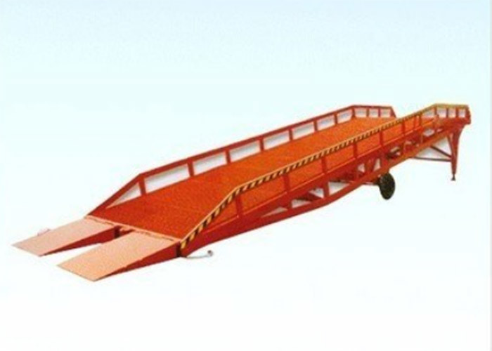 Buy Cargo Handling Lift Work Platform Mobile Hydraulic Dock Leveler For Trailers at wholesale prices