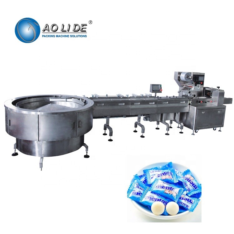 Quality Candy Pillow Bag Packaging Machine Turntable Type Auto Feeding 220 Volt for sale