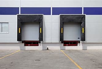 Quality Warehouse Galvanized Steel Frame Retractable Dock Door Shelter for sale