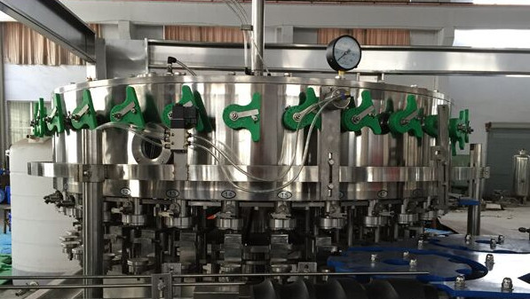 Quality 2 In 1 600ml Automatic Filling And Sealing Machine For Beverage Industry for sale