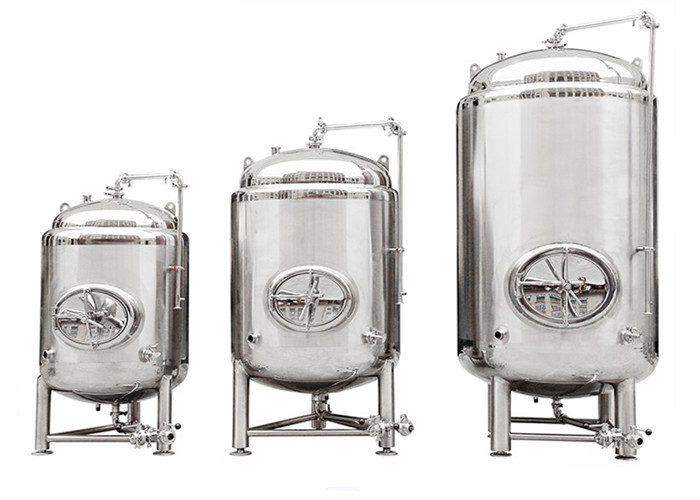 Quality Stainless Steel SUS304 Beer Serving Tanks / 7BBL Beer Making Machine Auto Control for sale