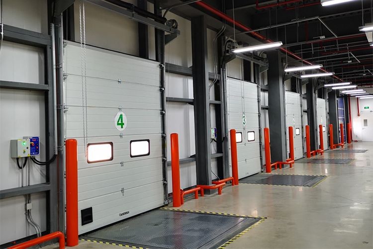 Quality High Speed Roller Exterior Industrial Sectional Overhead Doors for sale