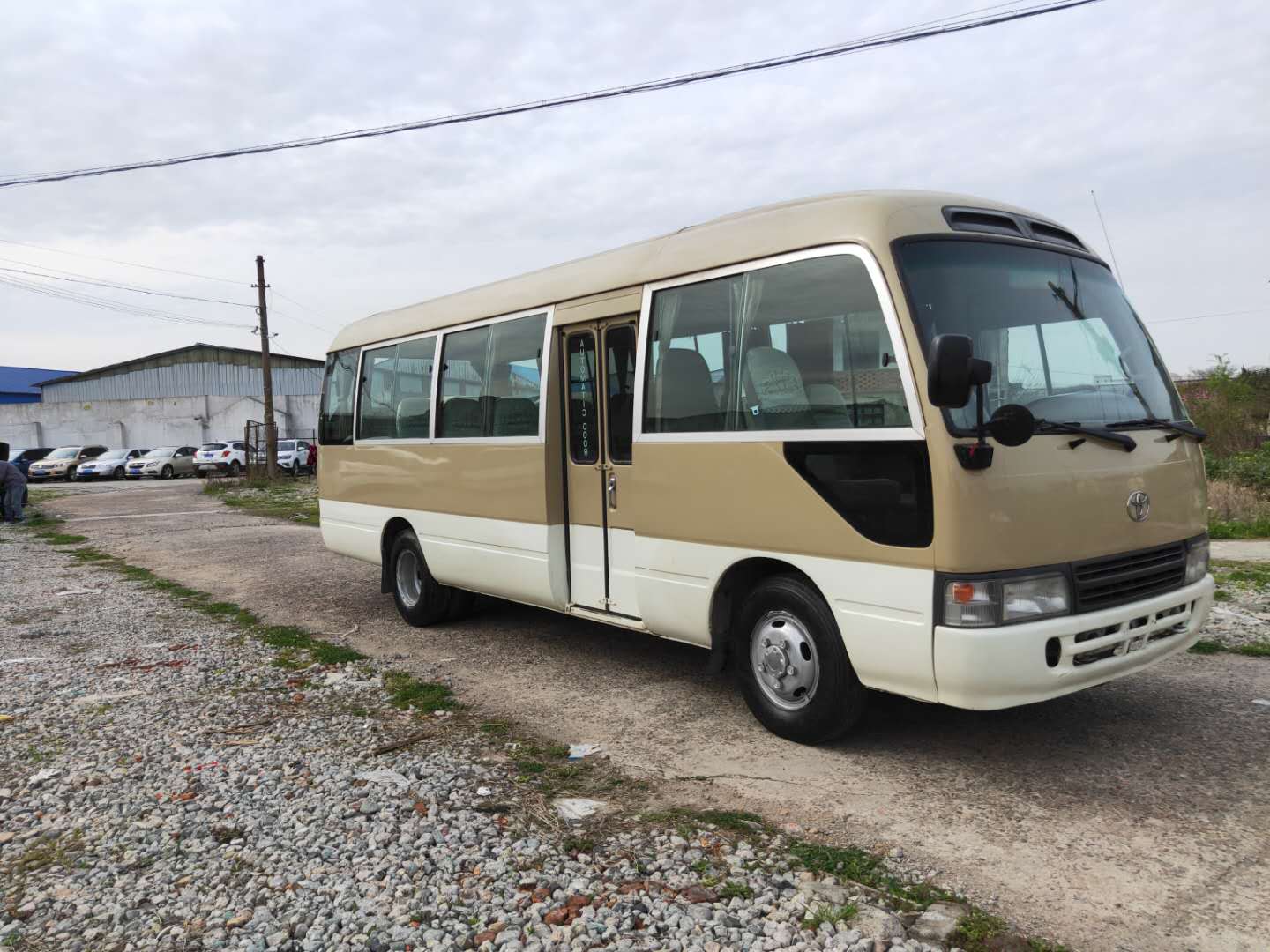 Quality LHD 2016 second hand /used toyota coaster mini coach for sale with 30 seats for sale