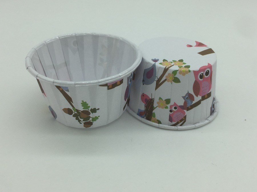 Little Bird Cute Cupcake Cups , Pet Coated Film Paper Cupcake Holders Decoration Tool