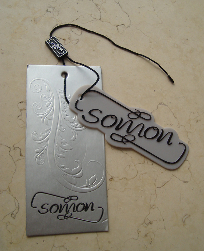 Quality custom luxury PET/PVC hang tag printing with embossed logo for apparel for sale