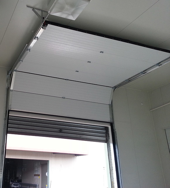Quality Aluminum Alloy Insulated Sectional Doors Overhead Panel 9.0mm Double Glazing for sale