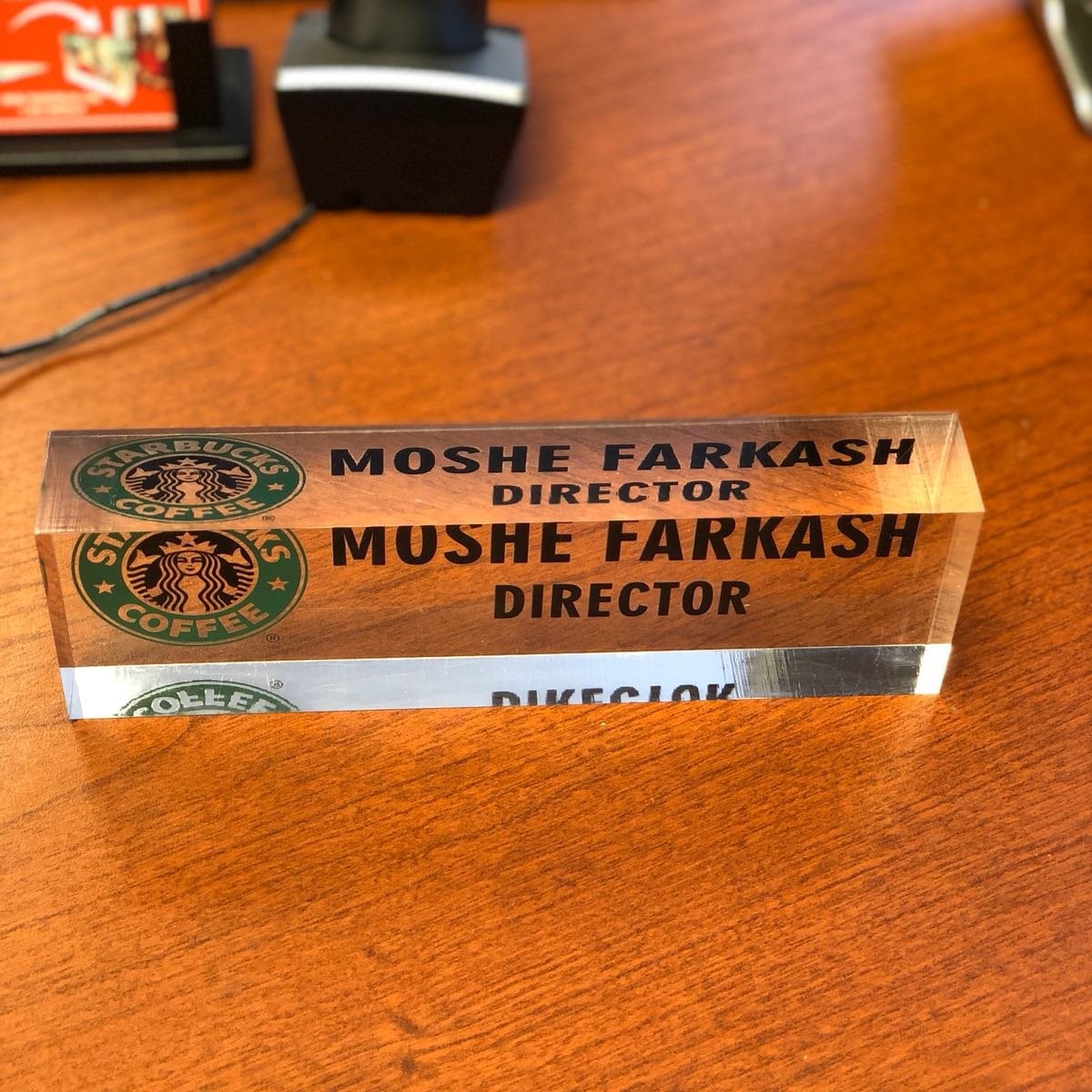 Quality Transparent Cube Name Plate Acrylic Design OEM ODM Available for sale
