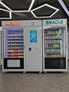 Quality Combo Meal Snack Vending Machine Custom Micron Smart Vending With Microwave And Cooling System for sale