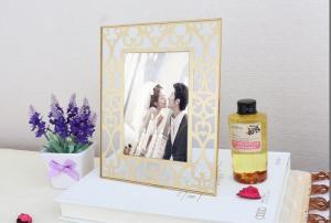 Quality Corrosion Resistance Brass And Glass Picture Frame Modern Design Lightweight for sale