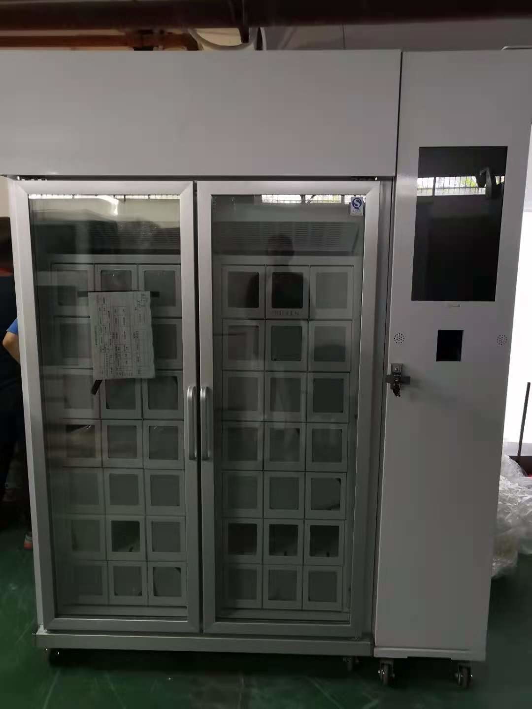 Quality 22 Inch Frozen Vending Machine For Meat Cheese Ice Cream Locker Size Customized for sale