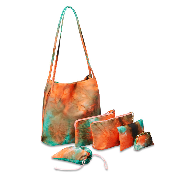 Quality PSD Polyester Shoulder Bag , CDR 3mm Bleed Tie Dye Tote Bags for sale