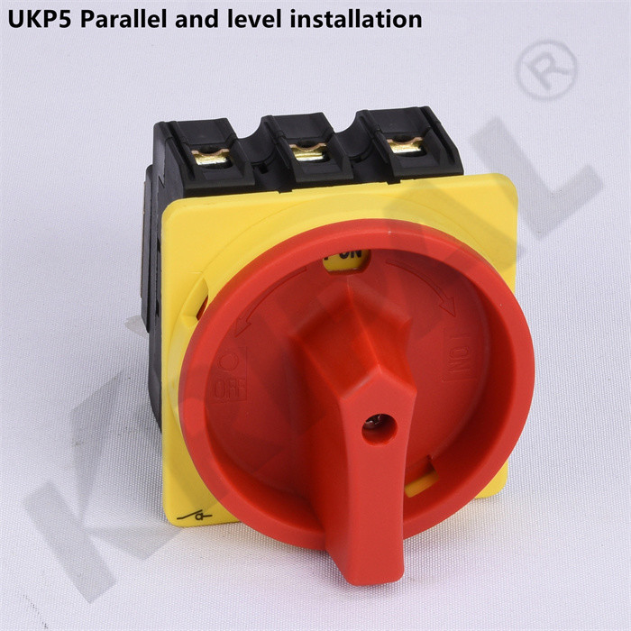 Quality IP65 Waterproof Rotary Isolator Switch 125A Four Pole IEC Standard for sale