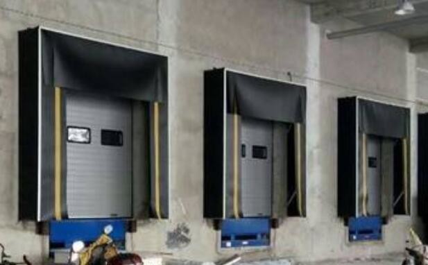 Quality Commercial Loading Dock Seals And Shelters Nice Cooling System Inside for sale