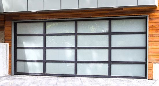China Farmhouse Double Automatic Garage Door 600N Electric Control 40mm Panel Thickness on sale