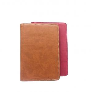 Quality 7.5x13.5cm Leather Passport Holder Cover , EN17 Blind Debossing Mens Leather Pocket Wallet for sale