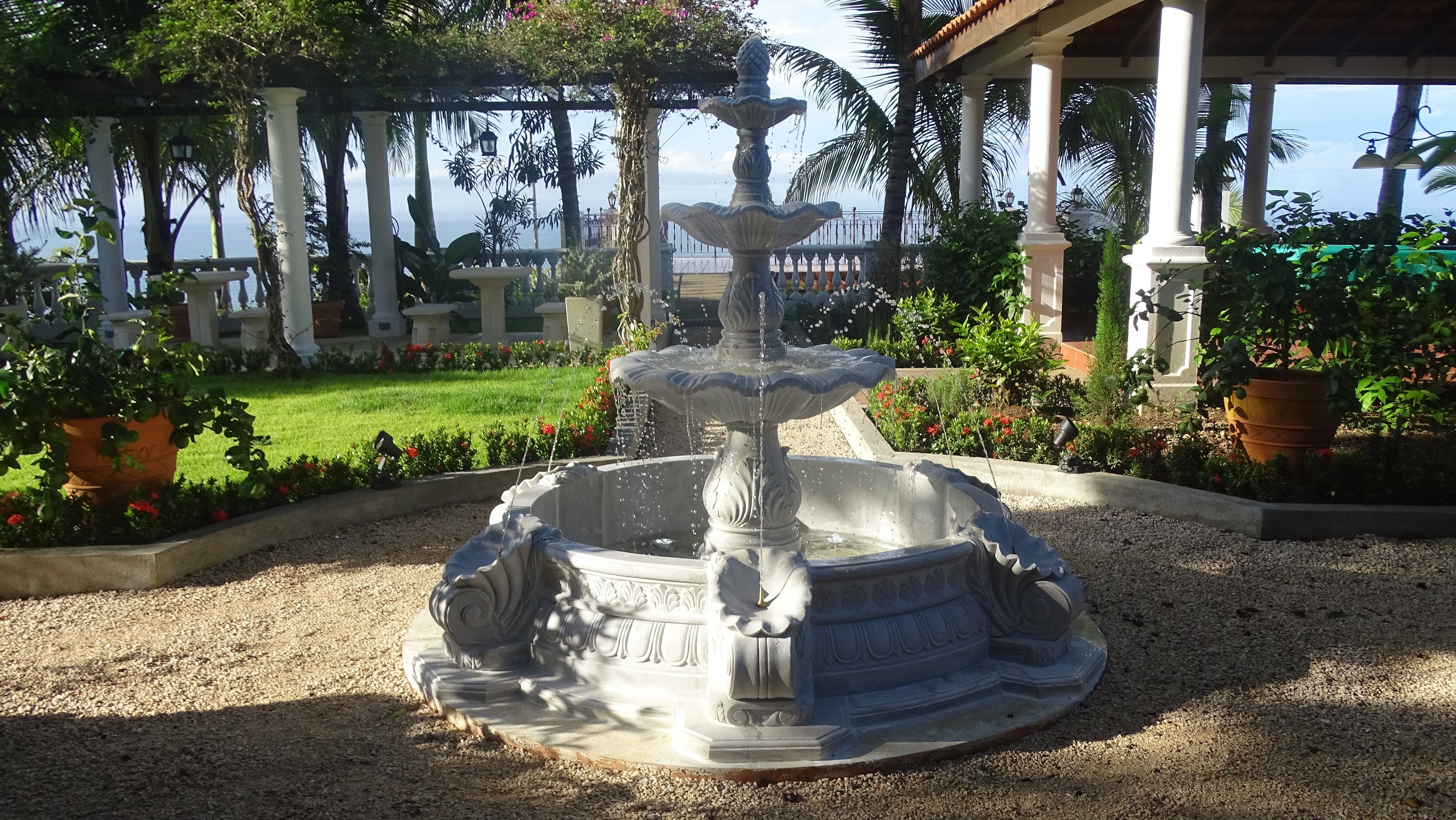 Quality Garden stone white fountains,home white marble park stone fountain ,China stone carving Sculpture supplier for sale