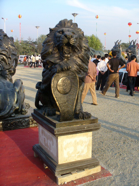 Quality One pair of Lions sculpture from China for sale