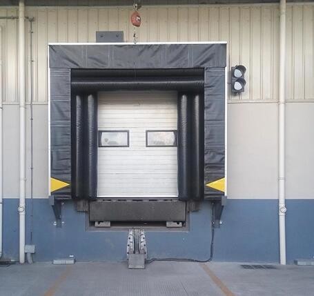 Quality Custom Retractable Dock Shelter , Loading Bay Equipment For Container Load for sale