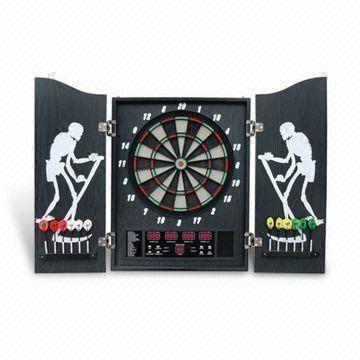 Dart Board with Handicap Programming, Made of Plastic and Wood