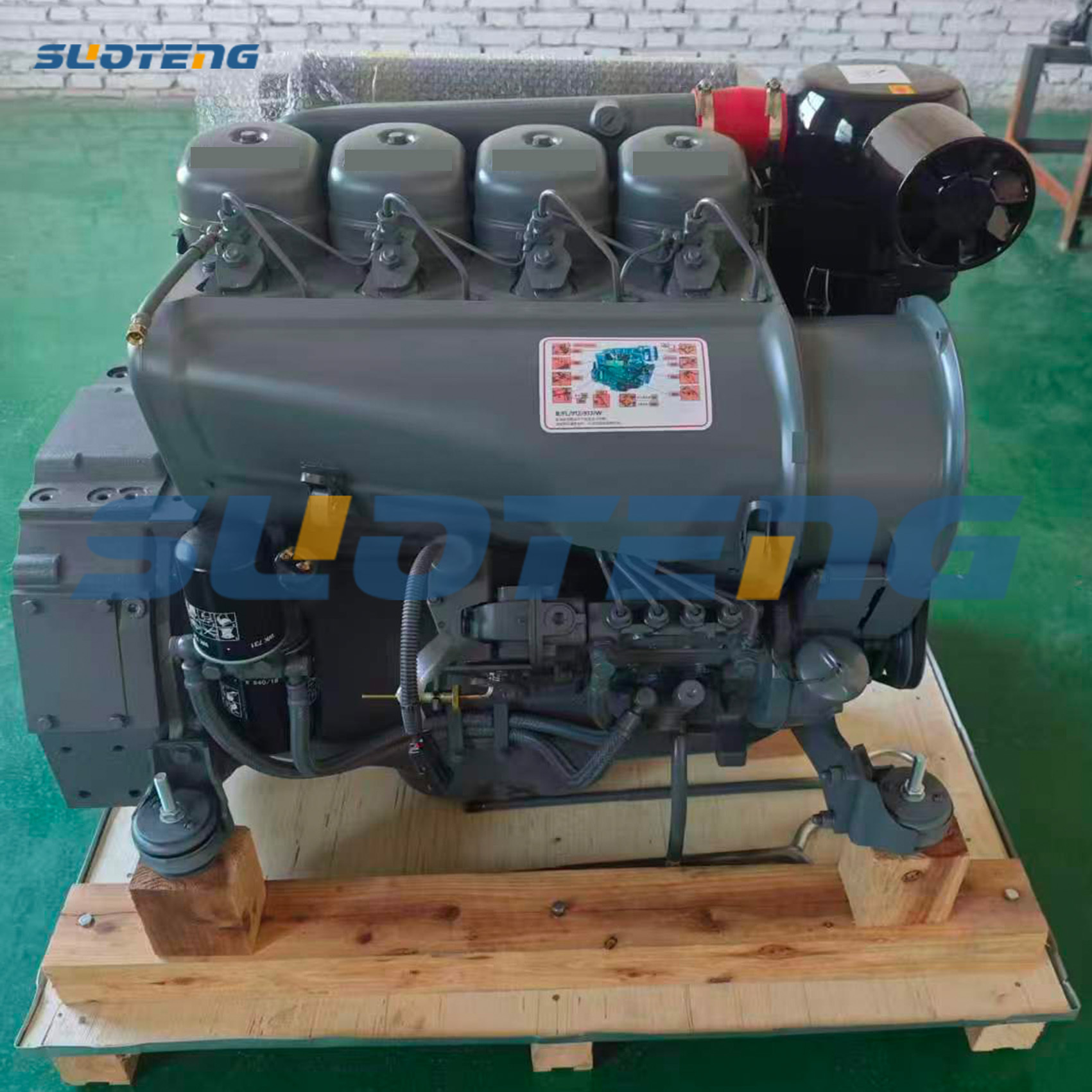 F4L912 Diesel Engine Assembly front view