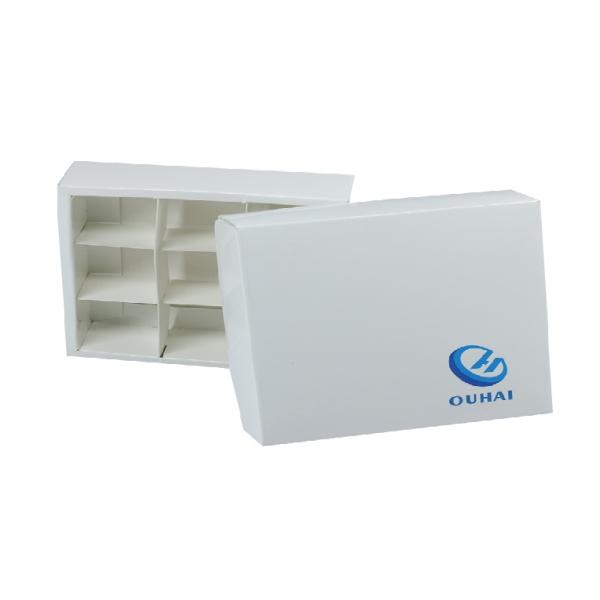 Praline Chocolate Gift Boxes Packaging OEM Design UV Coating Printing Handling