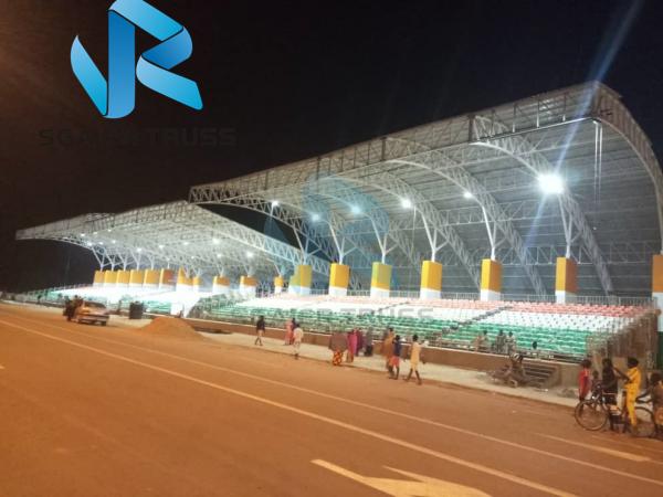 Pavilion Roof Prefabricated Steel Structure With Pir Panel Fire Resistant