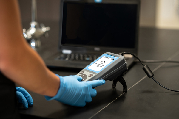 HQ4300 Portable Multi Meter 3 Channels PH / Conductivity / TDS / Salinity / DO / ORP / ISE