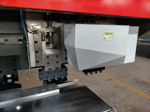Vertial Type Hydraulic Sheet CNC V Grooving Machine 4m Long Cutting 89 Deg V Grooves