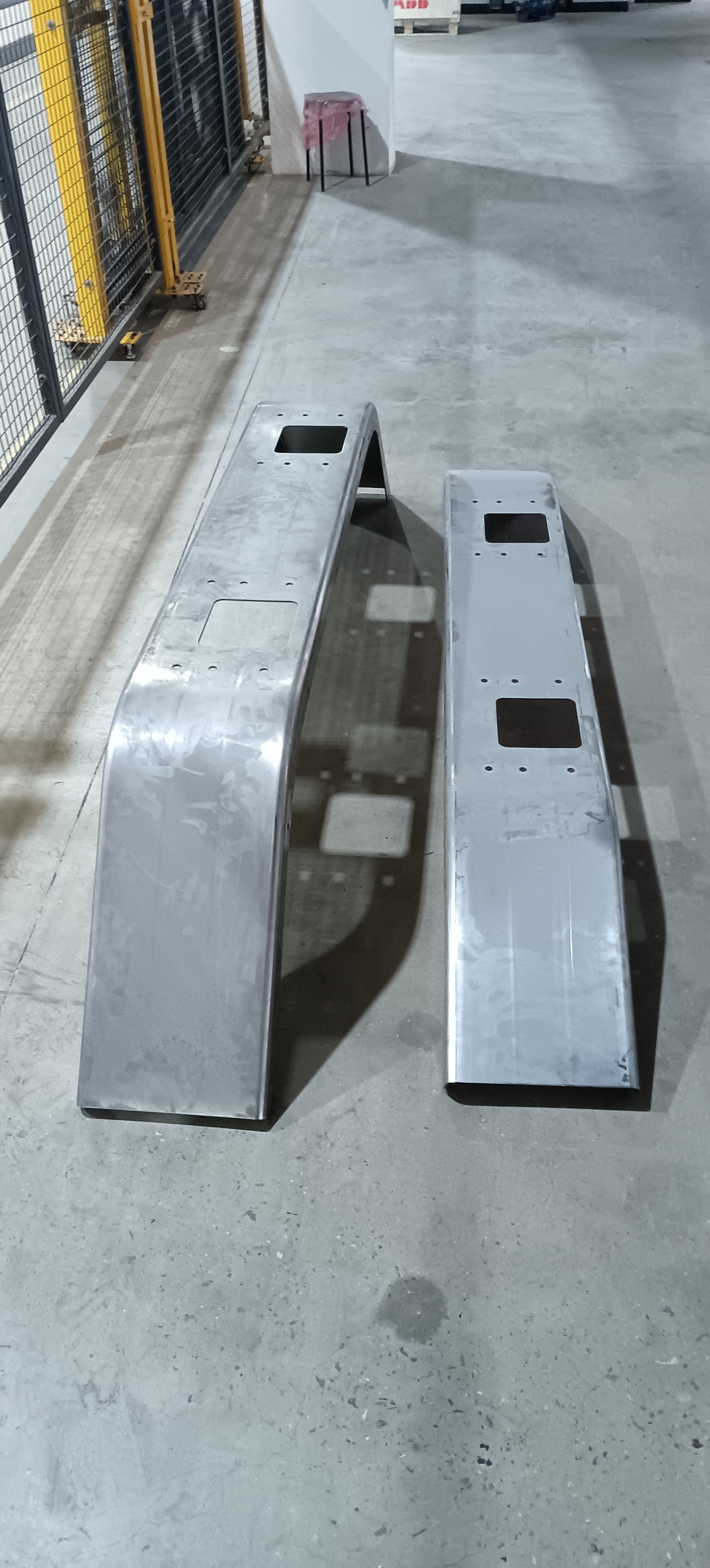 Compact Robotic Grinding Machine High Precision For Aluminum Bump Surface Finishing