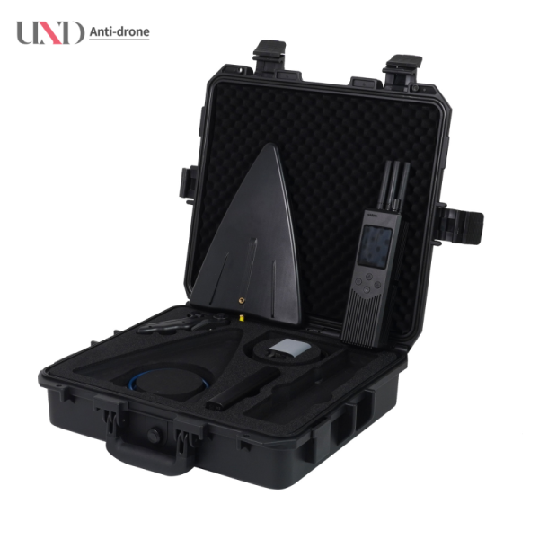 Portable Mobile Drone Detection Device Early Warning 2-3km Direction Finding 2.4G 5.8G UAV Security Protection IP65 6h Working