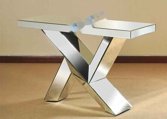 Elegant Silver Mirror Wall Clock showcasing reflective surface and modern design