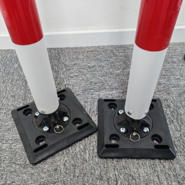 Reflective Safety Warning Bollards with Removable Base Pin Flexible Delineator 1050 Traffic Barrier Flexible PE Post