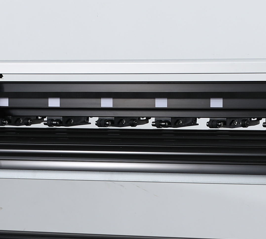 Anycut 39 Inch Servo Smart Cutting Plotter Precision Cutting Muti-Connection Deviation-Free