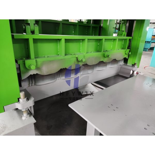 Precision Low Failure 1110 Glazed Roofing Tile Machine With 16-21 Roll Forming Stations
