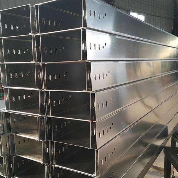 Length 2m 3m 6m Silver Solid Bottom Cable Tray System 500kg For Heavy Duty Cable Organization