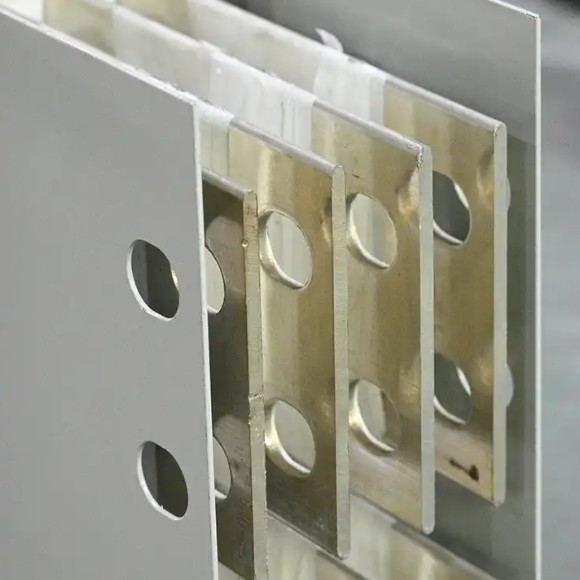 Durable Fire Retardant Busway , 600V Electrical Busduct System