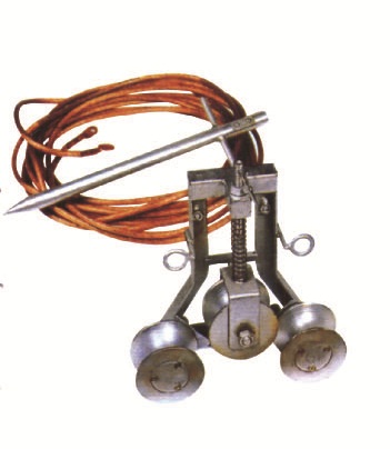 Grounding pulley block for tensioning erect wires , ACSR or earthwire