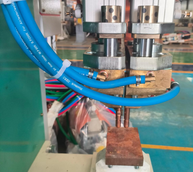 Industrial Medium Frequency Pneumatic Projection Multi Point Resistance Welders